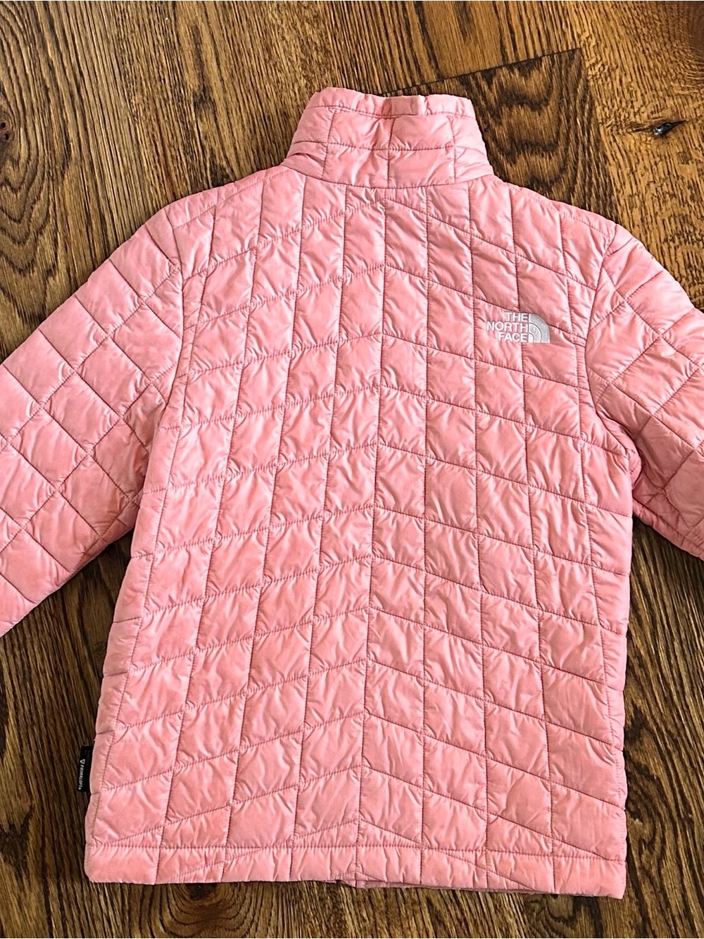 The North Face Girls' Pink Quilted Lightweight Jacket - Picture 2 of 4